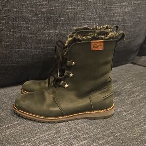 Lacoste Baylen 5 Faux Fur-Lined Boots Womens ~6
